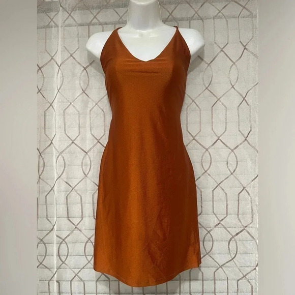 Dresses & Skirts - Night out dress size Large but straps adjust to size